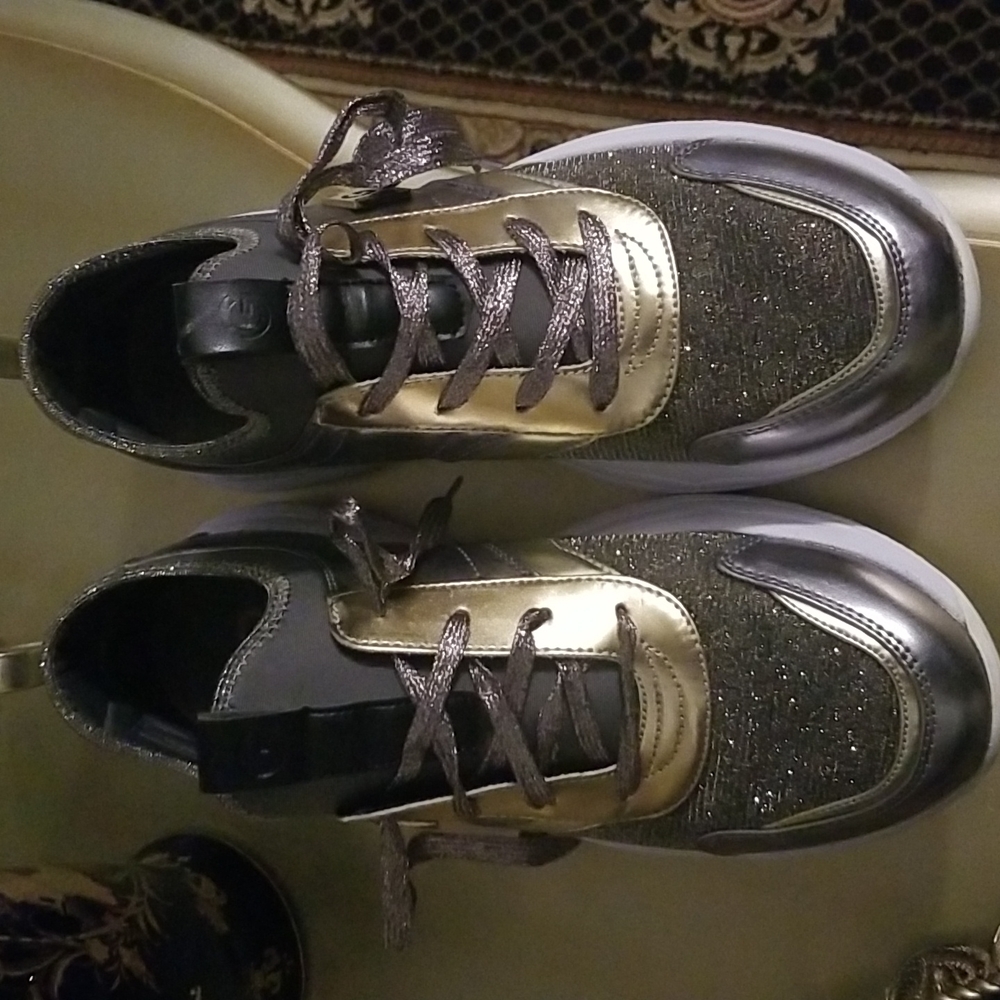 Women shoes